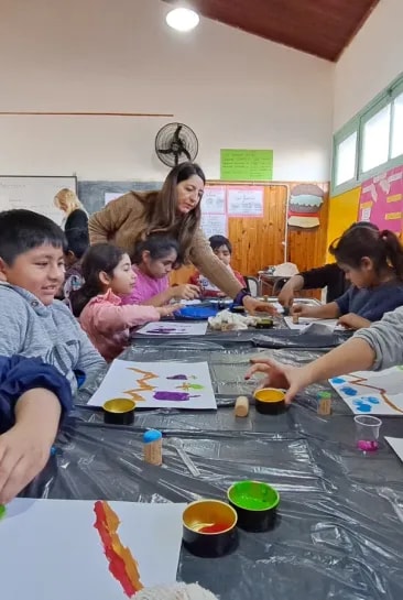 Students participate in the unique program 'Learning by Creating,' developed by generous volunteers from Terrazas de los Andes. As part of the experience, students have the opportunity to create their own wine labels and brand.